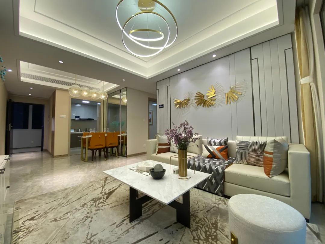 据说，近来很多东莞人涌过来石湾新城区，是为了...