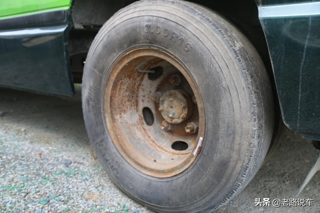 曾为政府机构“*用御**”客车的丰田第二*考代**斯特