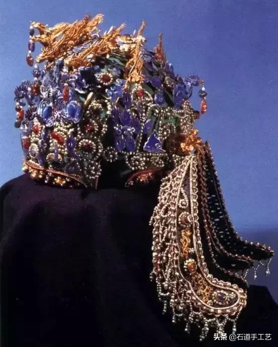 国家*物文**局说，这64件国宝永久禁止出国展览