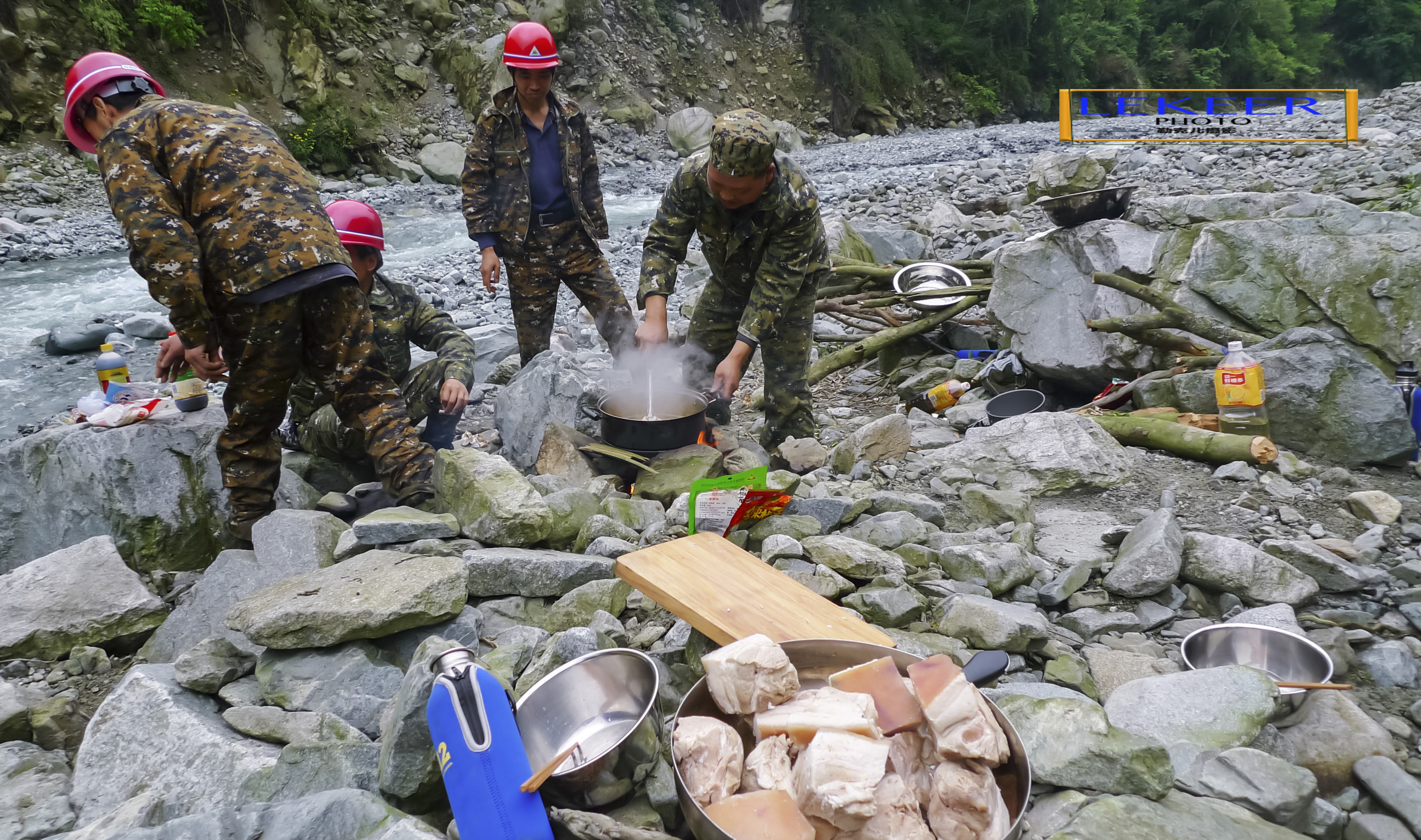 穿越无人区难忘的经历,穿越无人区后半夜的恐怖经历