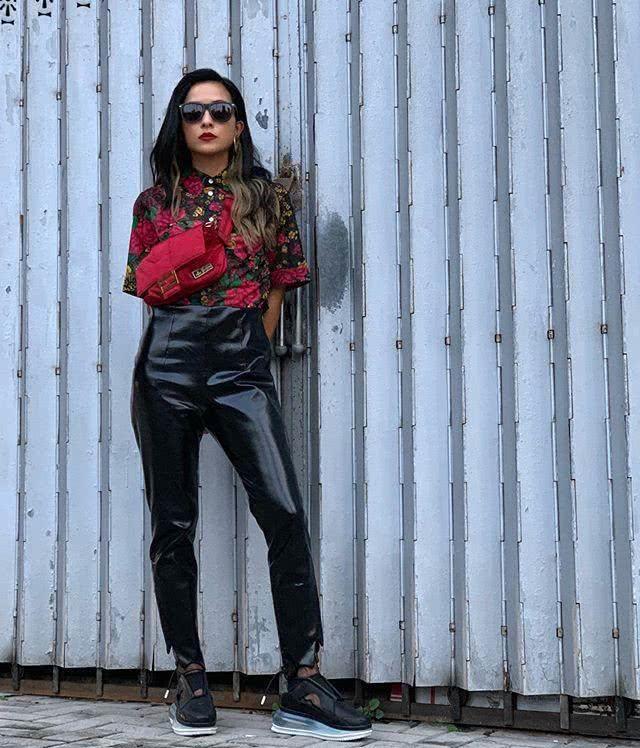 徐濠萦身材牛仔装,徐濠萦穿搭十年前