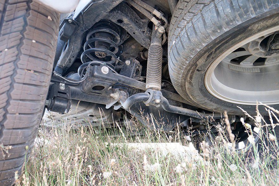 陆地巡洋舰空气悬挂还是液压悬架,丰田陆地巡洋舰底盘大梁