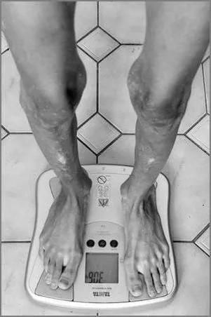 女模特去世时23斤,女模特去世身体只有23斤