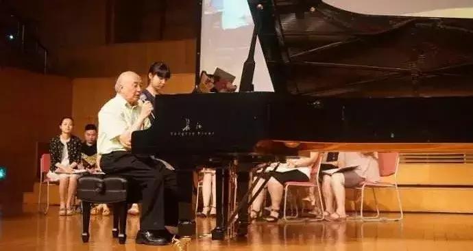 但昭义演奏,但昭义会弹琴吗