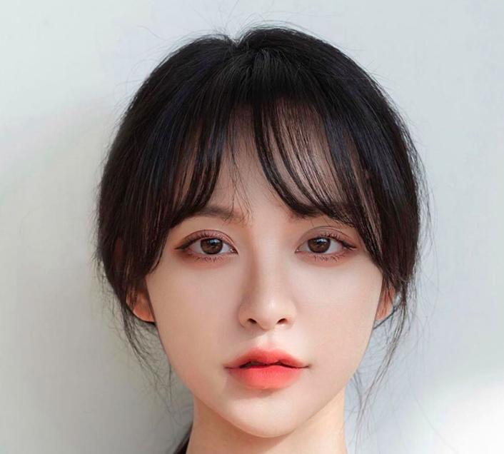 素颜妆容简单自然教程全部,圆脸快速出门的自然清透妆容