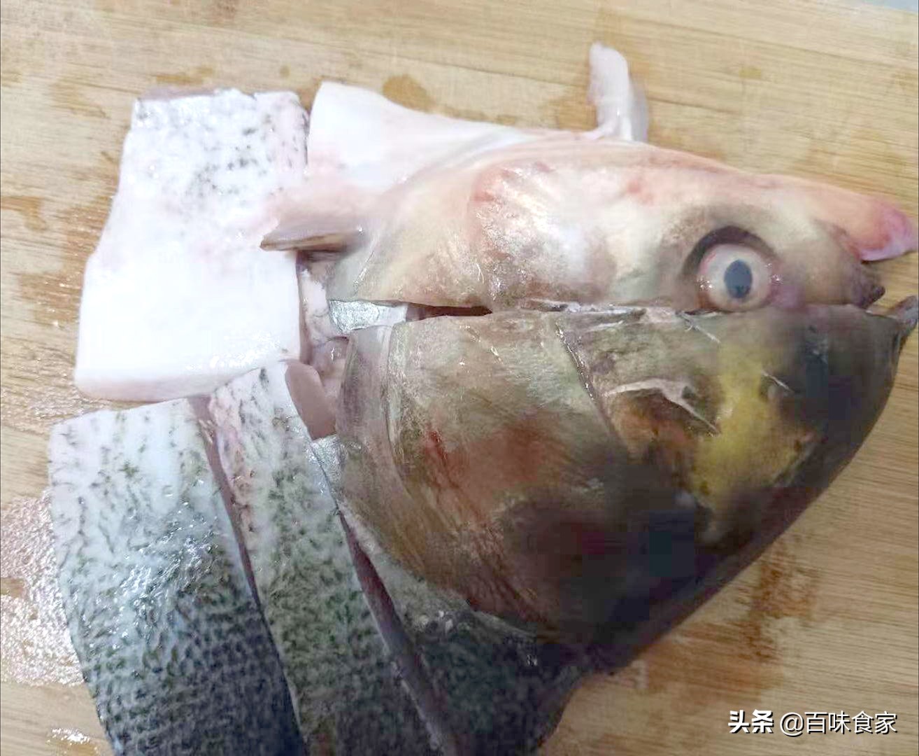 酸菜豆腐炖鱼汤的做法大全家常,豆腐炖鱼怎么做好吃又简单视频