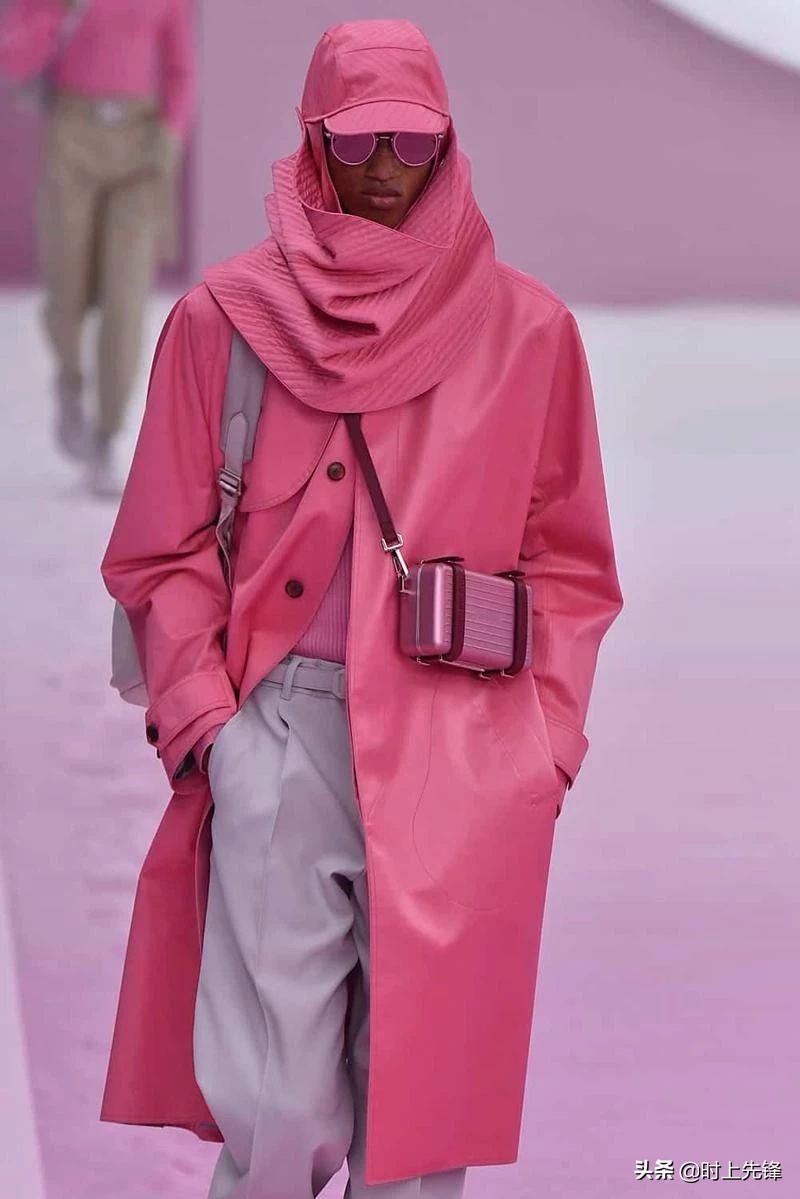 diorrimowa结合款,rimowa和迪奥联名行李箱