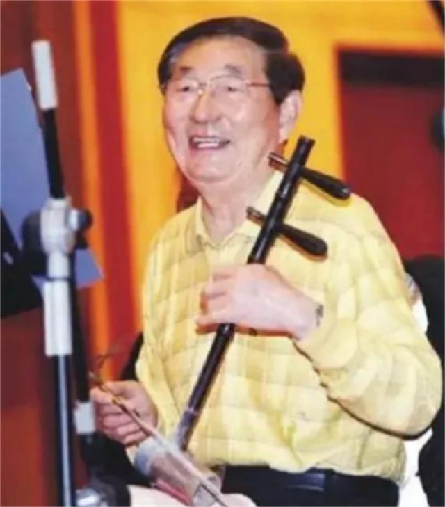 走近*镕基朱**及其家人：妻子劳安很“可爱”