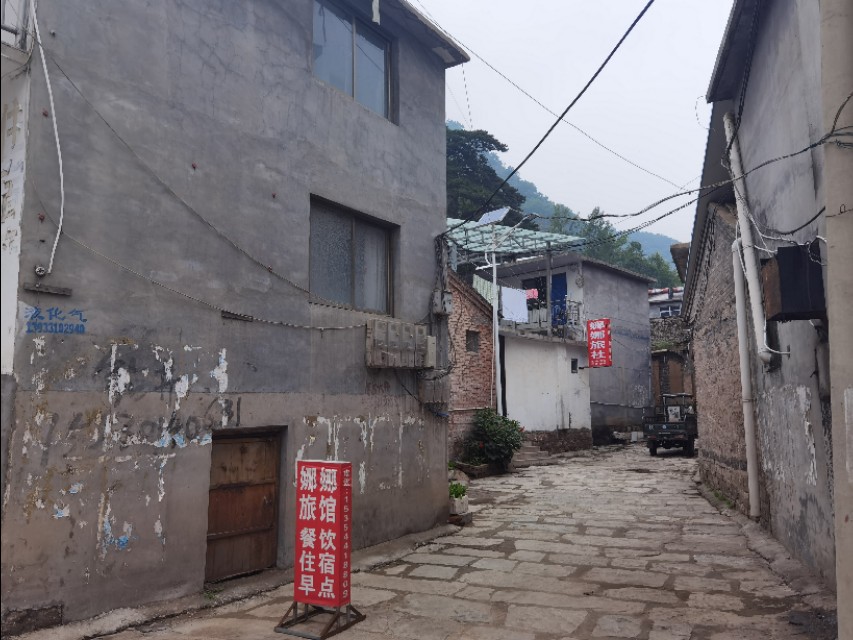 宿在驼梁，感受一种无忧的生活/郝贵云