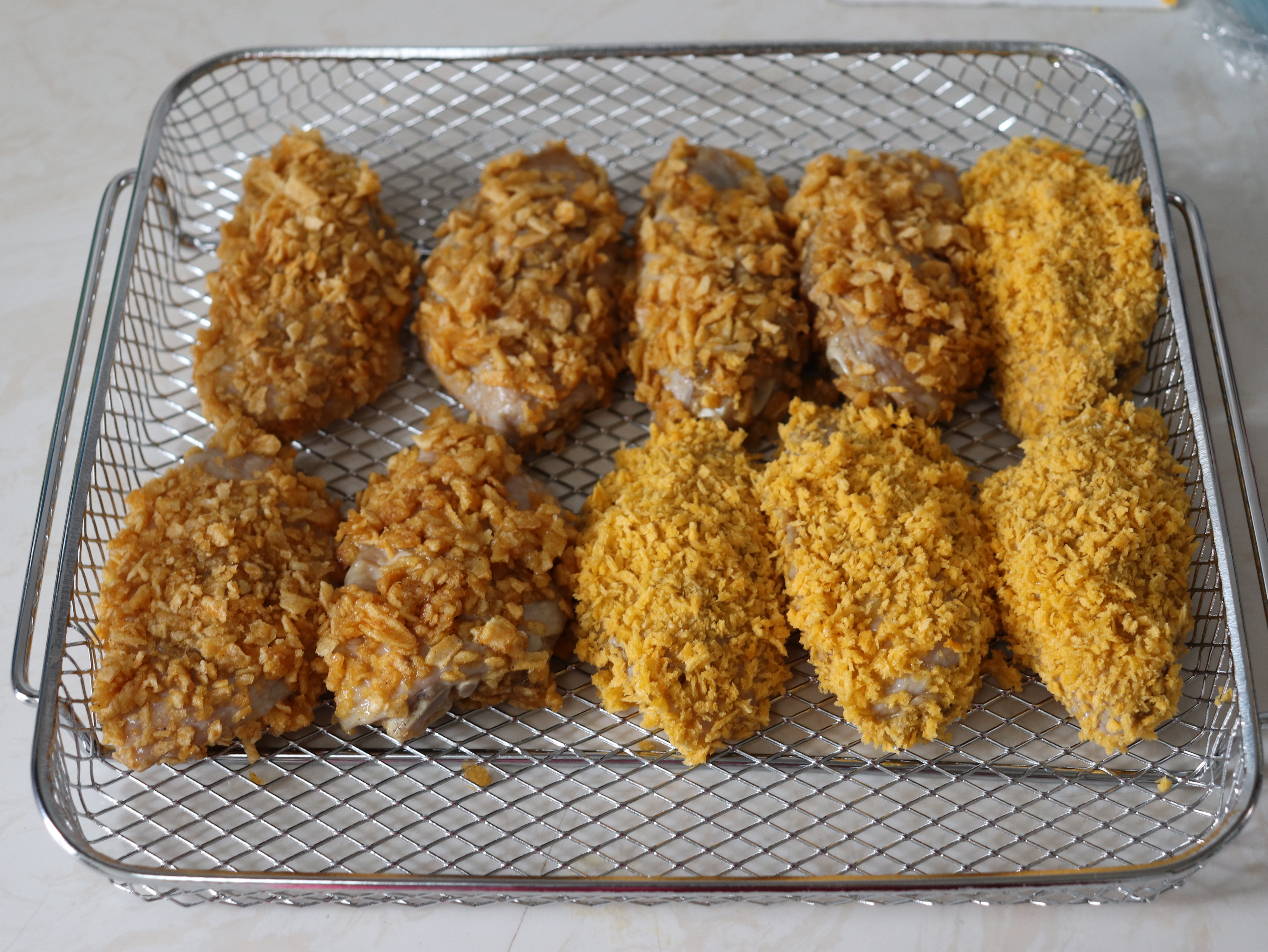 薯片烤鸡翅做法,脆脆的薯片鸡翅