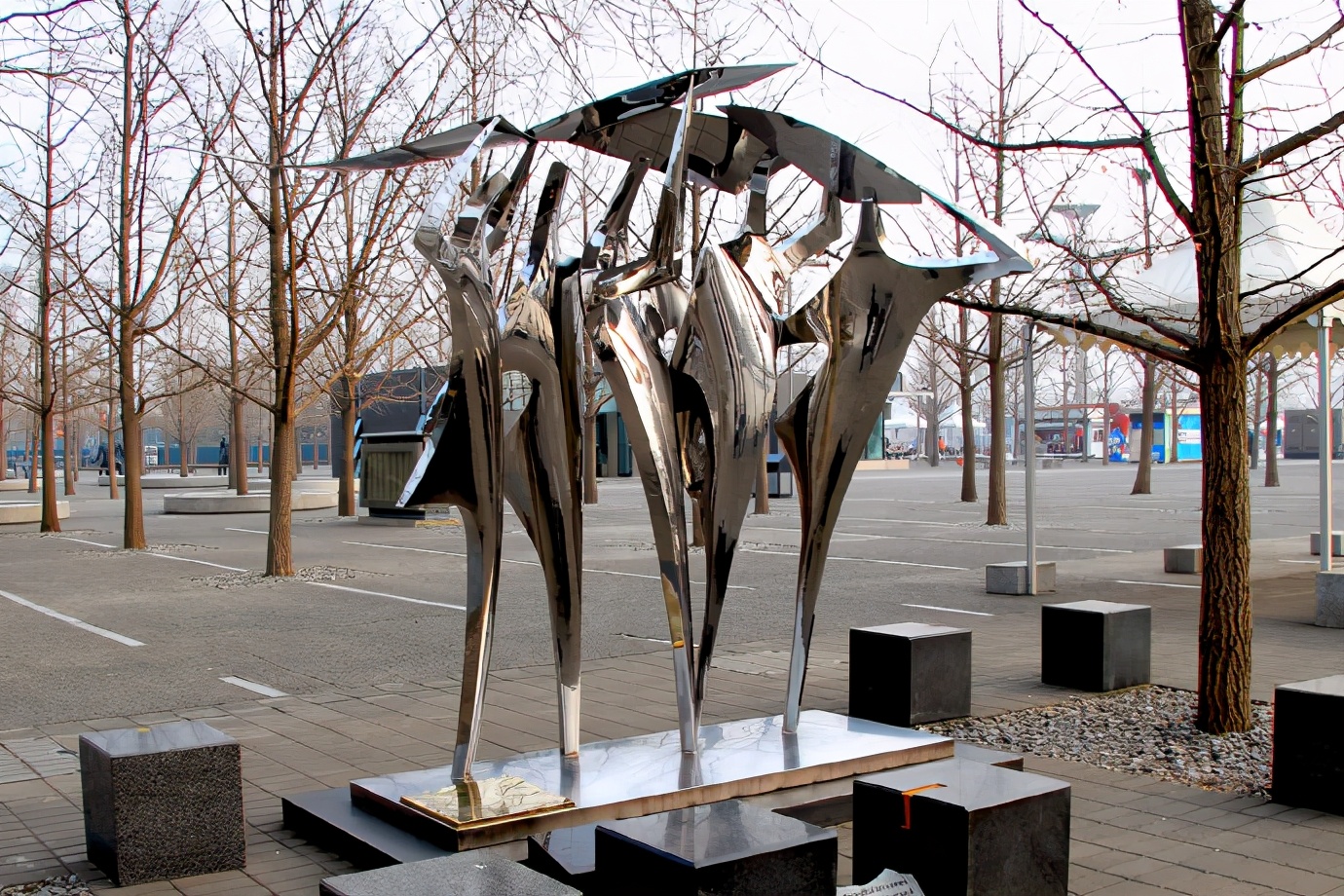 北京鸟巢附近雕塑,鸟巢雕塑效果图