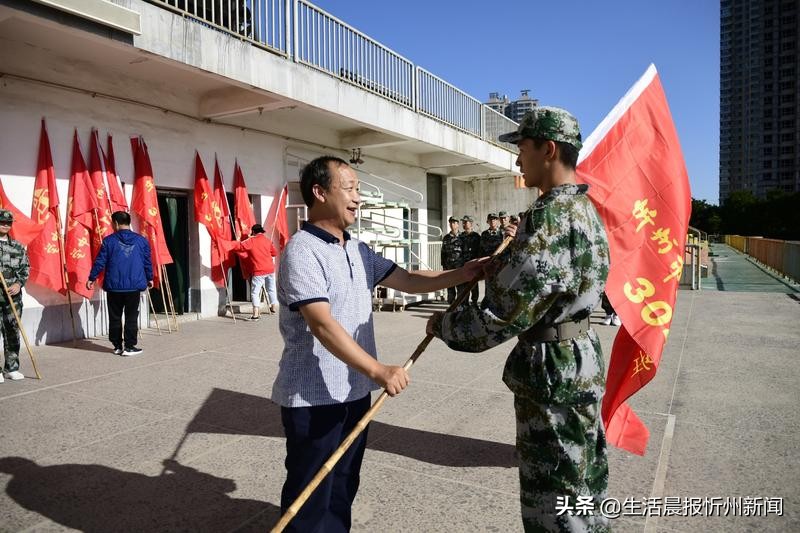 忻州十中新生军训视频,忻州十中2016届军训