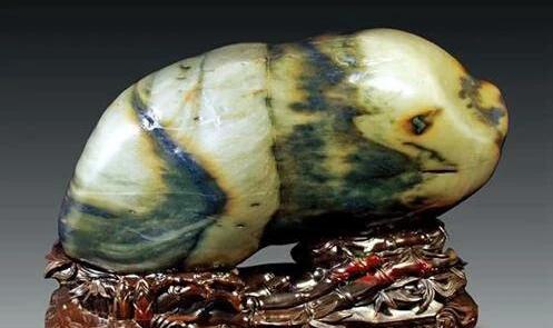 成交的天价玛瑙奇石,动物图案奇石天价成交