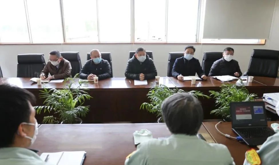 送“礼包”下去，带问题上来！区委书记章曦昨天走访调研这5家企业