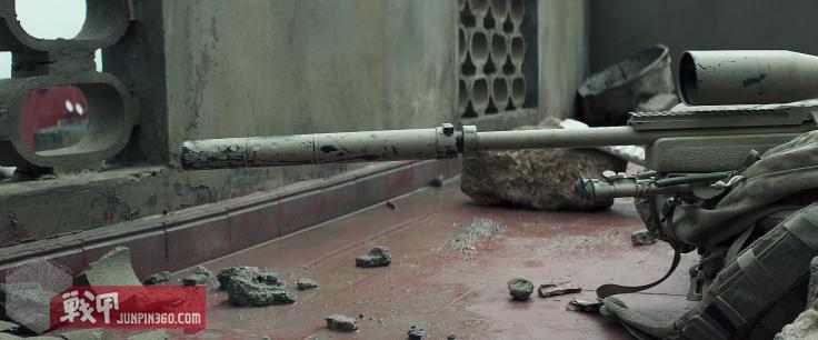 向克里斯凯尔致敬美国传奇狙击手,美国狙击手克里斯凯尔身高