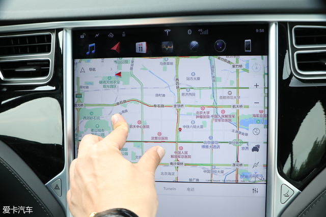 特斯拉modelsperformance,特斯拉modelsplaid版vs布加迪