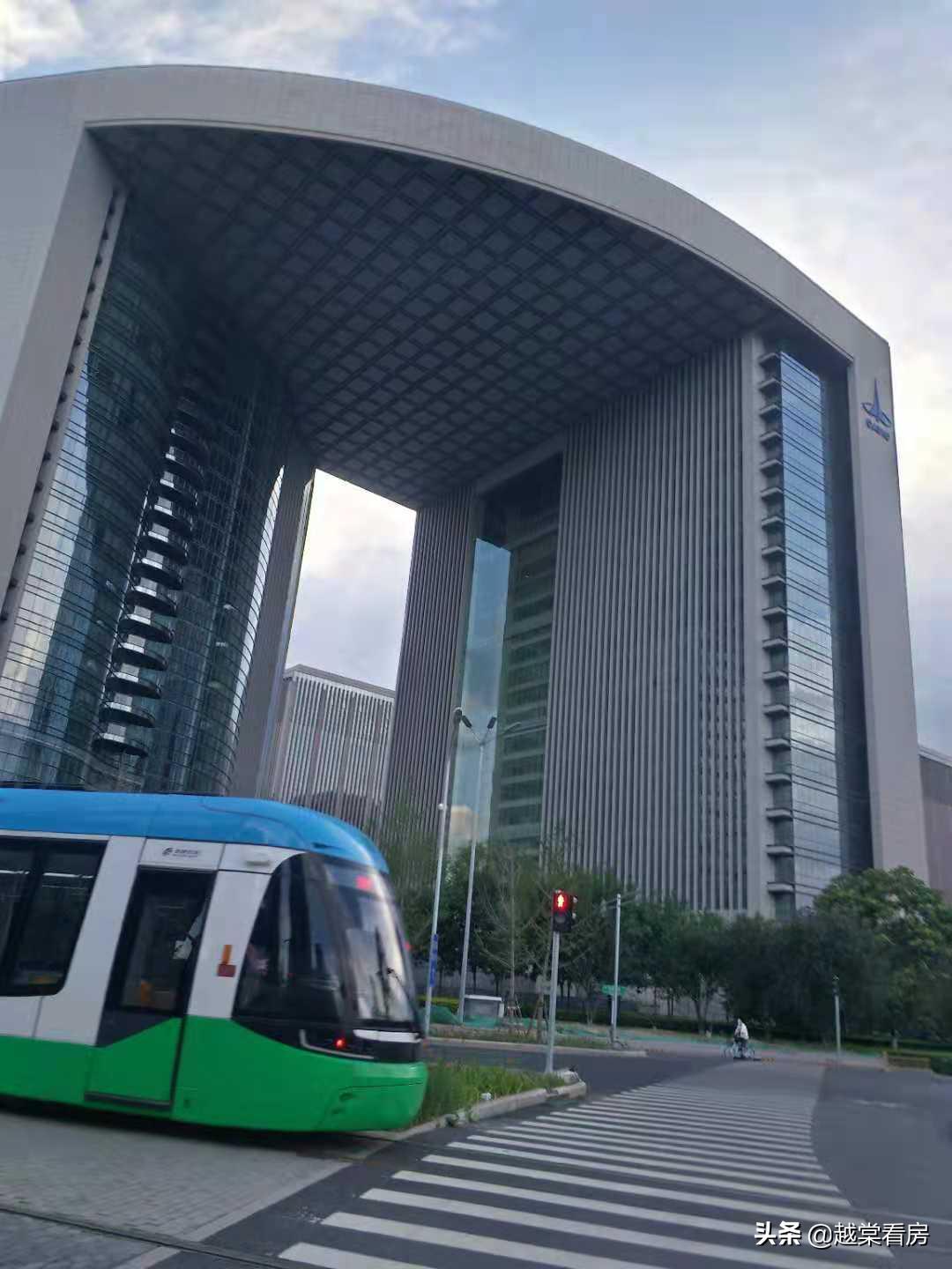 年薪二十万还多少房贷没压力,年薪百万20年才能在北京买房