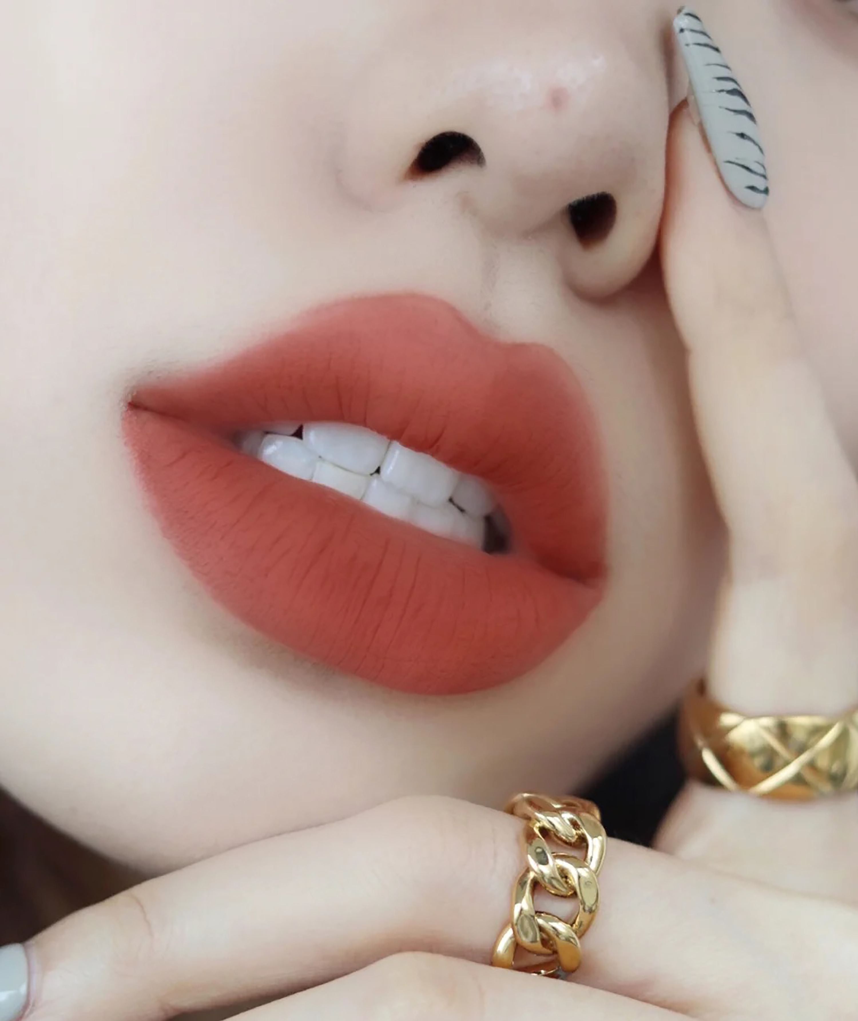 怕了怕了，今年的新品口红，我先“剁手”为敬