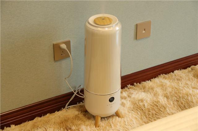 加湿器家用大容量无雾测评,小熊加湿器无雾