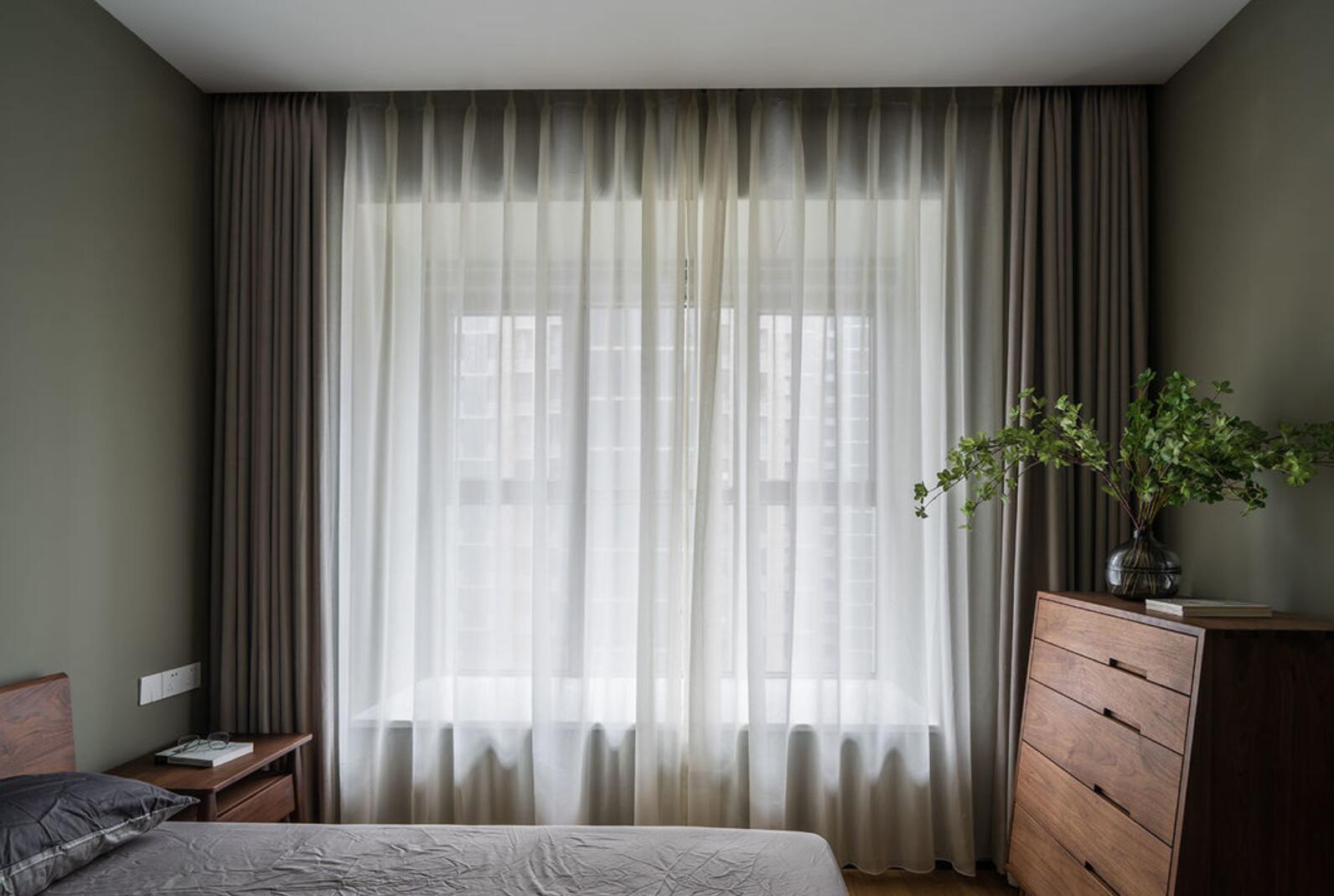 主卧过道型衣帽间设计,过道2.5米设计个衣帽间