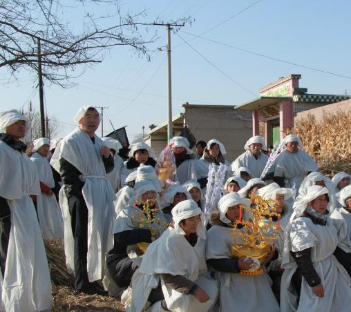 穿热孝有啥说法,身穿热孝别登邻宅意味着什么