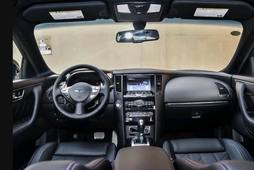 全系搭载3缸发动机,全系标配3.0t