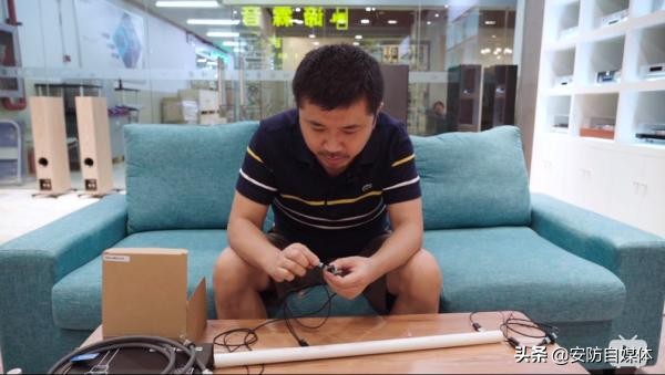 hdmi光纤线最高版本是什么,有hdmi2.1接口的电视机买hdmi什么线