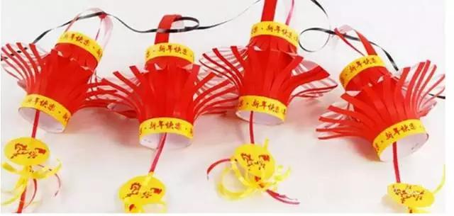 红红火火过大年买灯笼,灯笼买回家红红火火过大年