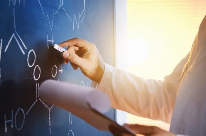 1000万教培人员带来的启示,教培人转行后的现状