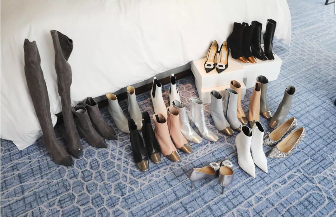 闊╁墽濂充富绌挎惌鍝佺墝,闊╁墽濂宠绌挎惌鍝佺墝