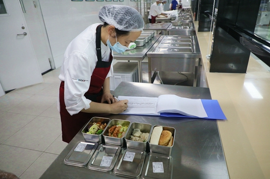 三“心”构筑食堂济南实验高级中学,济钢高中兴隆校区喊你吃饭啦