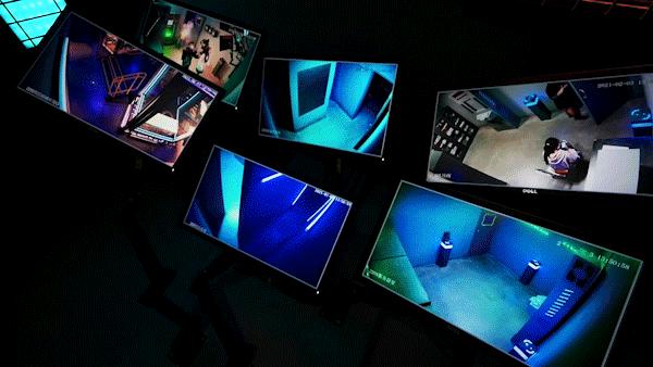 日夜不同科技感，春节潮玩创新方