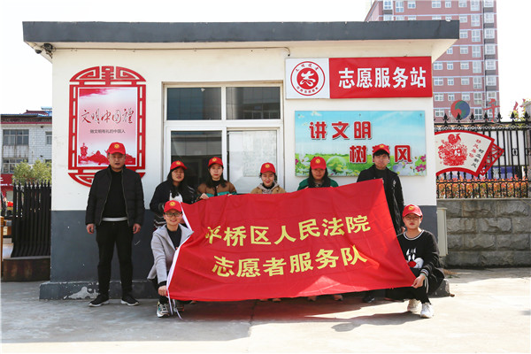 法院党建引领激发干警担当作为,政治引领立足岗位书写报国之志