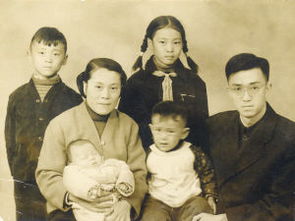 捧红姜文潘虹的谢晋，85岁去世被恶意*谤诽**，83岁遗孀见到人性之恶