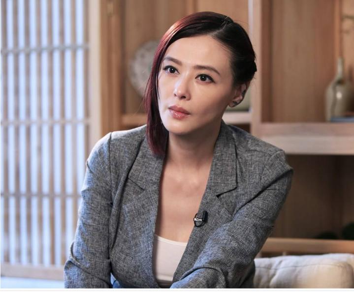 荒唐的萧淑慎：与富商暧昧不清，抢男人成瘾，情定小15岁无业游民