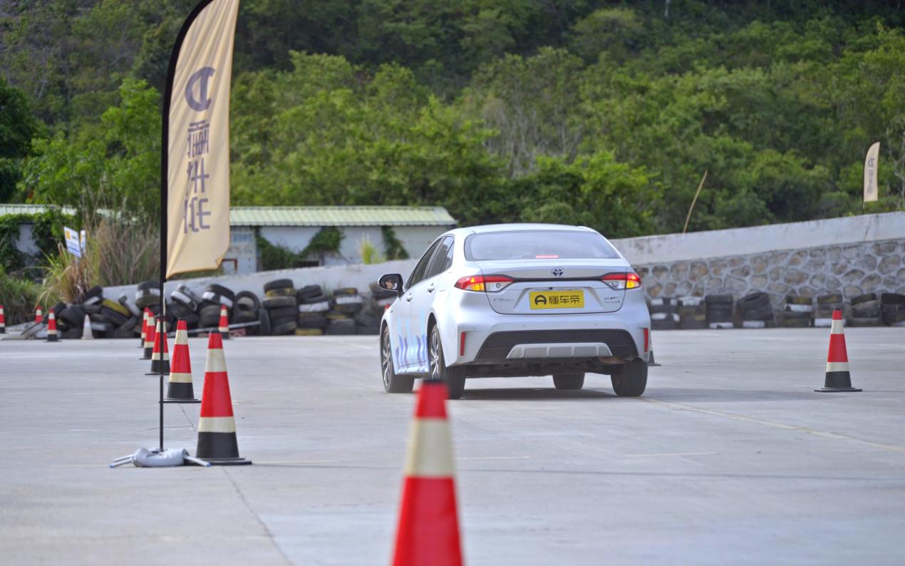 丰田真的开不坏吗,丰田雷凌双擎烂路测试