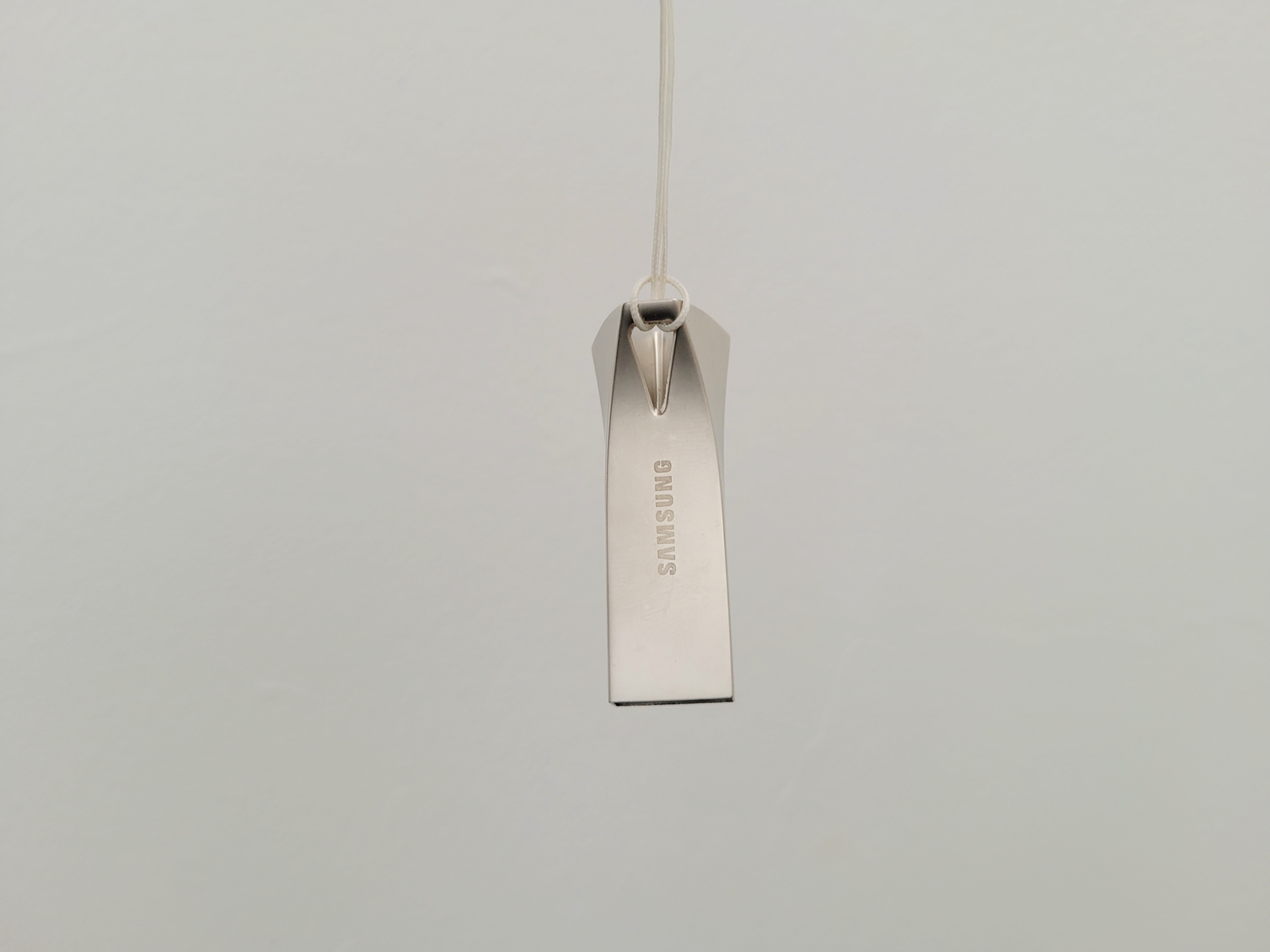 三星u盘256gtype-c,三星u盘bar升级版128g和256g对比