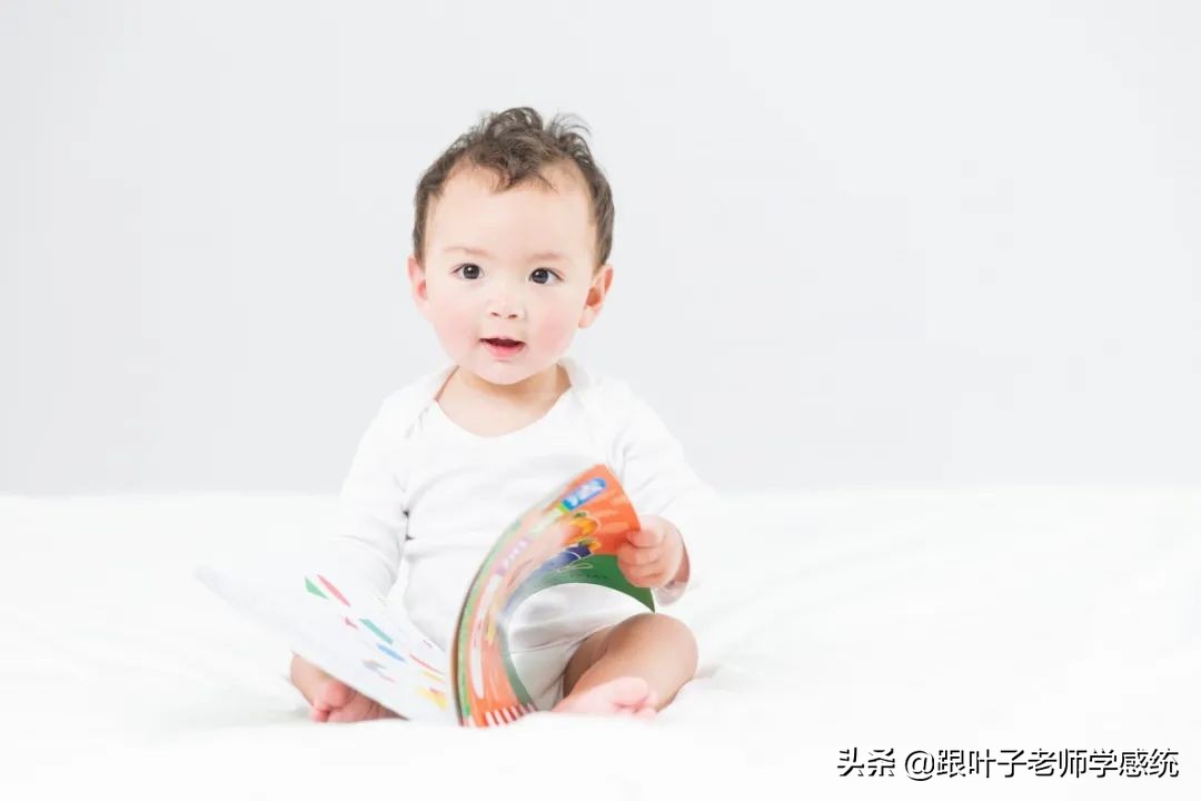 孩子走路顺拐？多半是因为这个没发育好