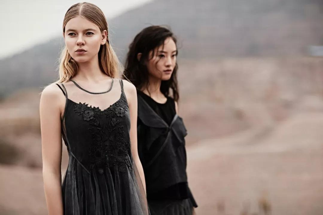 海尚海·品牌说丨S·DEER强势入驻，演绎属于女性的独特黑白美学