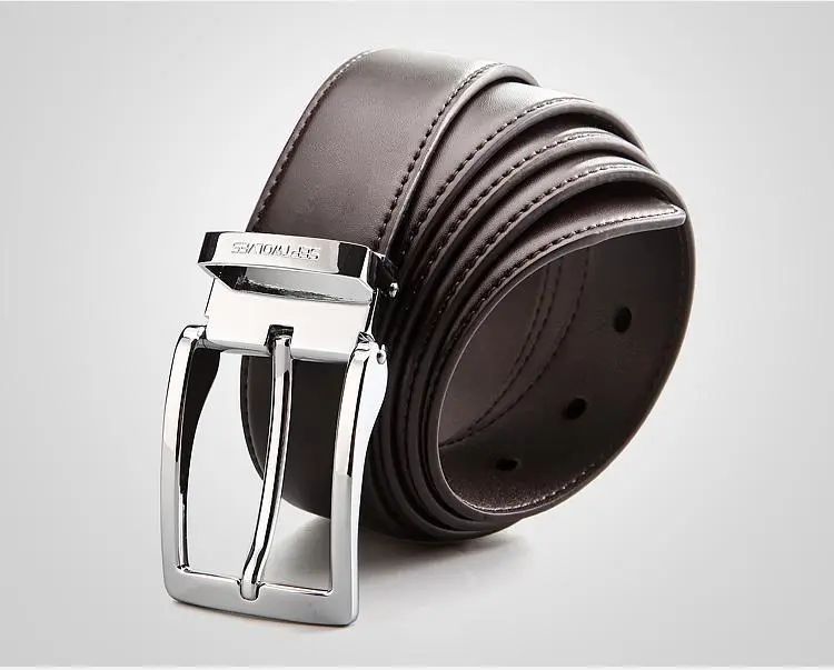 孩子不听话爸爸拿皮带抽,男孩小时候挨父亲皮带抽