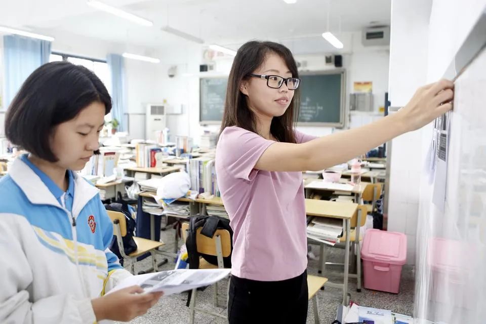 为什么叫四中全会,为什么郑州四中叫教育集团