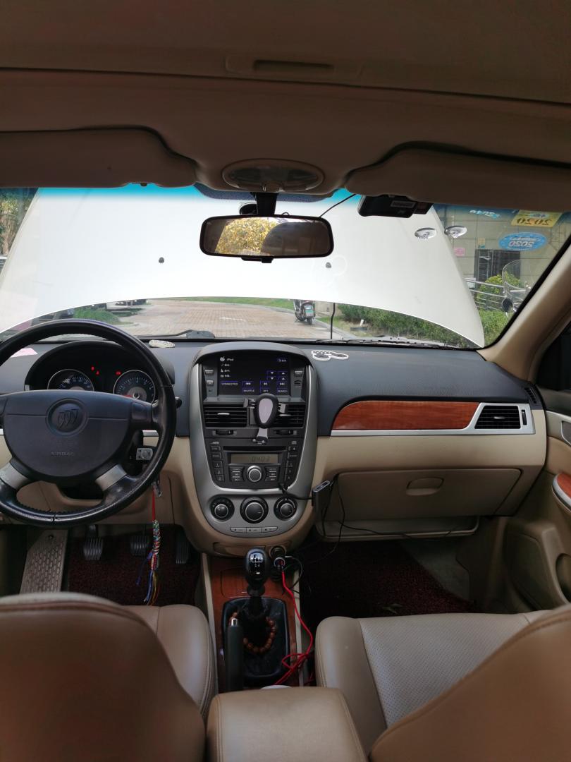 代步买英朗好还是现代伊兰特好,练手代步自动挡小车别克凯越