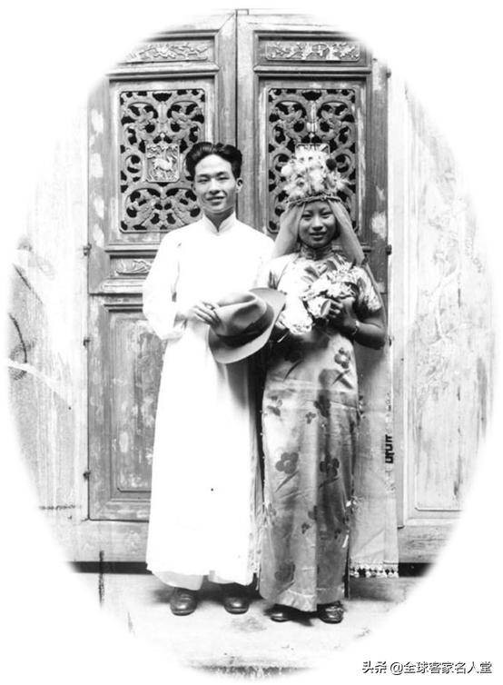 客家风格的衣服,外国人喜欢古代的服装