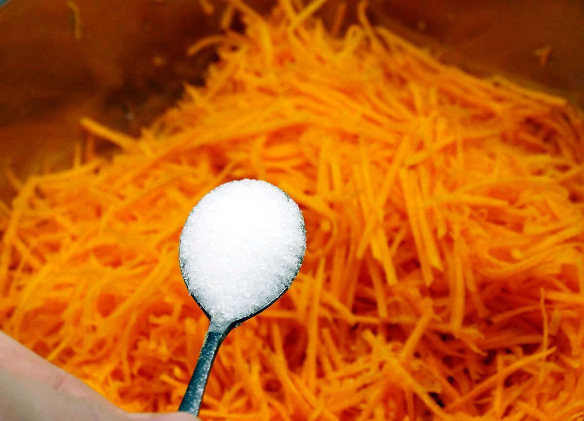 和馅是先放油还是先放水,饺子馅什么时候放盐最合适