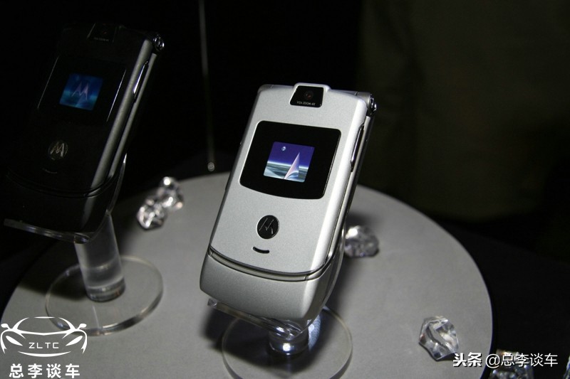 玻璃大王多少财富,玻璃大王一年收入多少钱