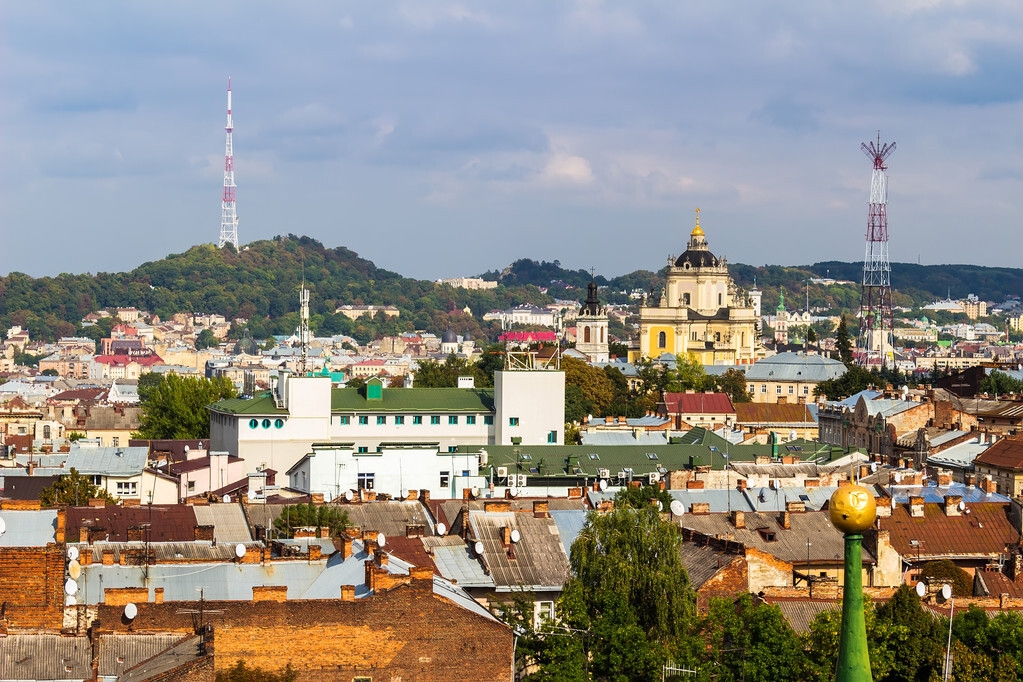 白本护照美国旅游免签,白本护照过境免签新加坡