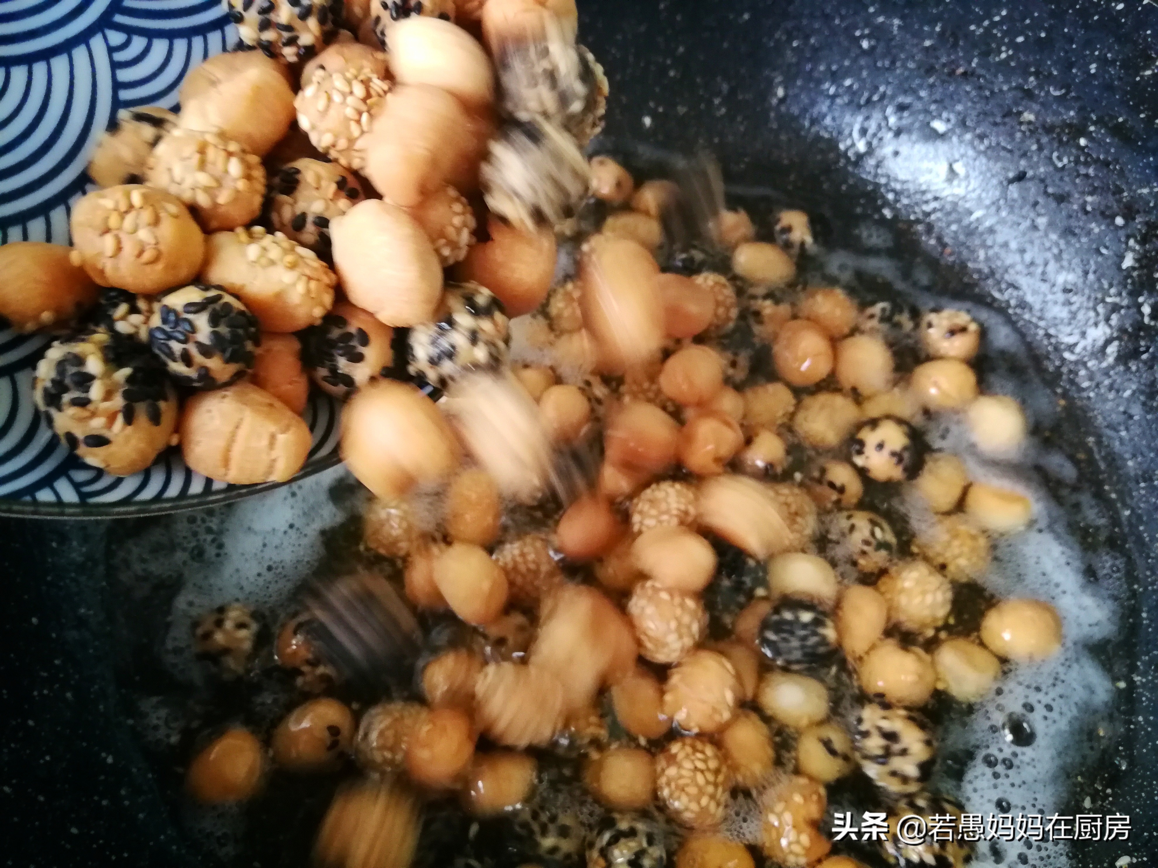 二月二吃豆豆顺口溜,二月二吃五颜六色的豆豆