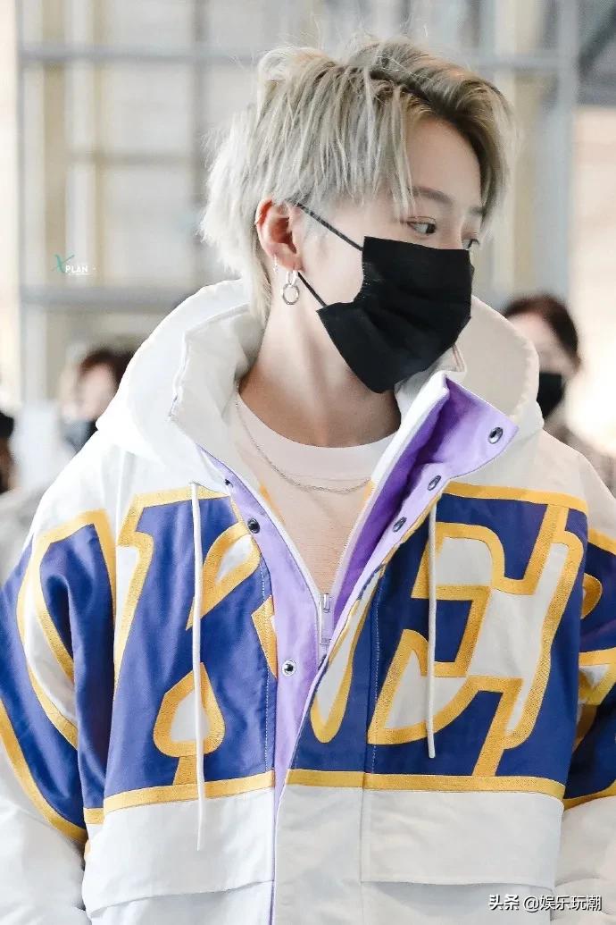 张艺兴刘雨昕ck广告视频,ck代言人刘雨昕最新内衣