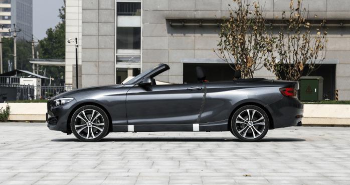 宝马225i敞篷2022款,宝马225i敞篷和z4区别