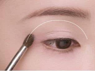 佟丽娅同款淡紫色眼妆怎么画,陈数同款烟熏眼妆